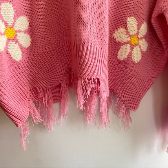 Pink V-Neck Sweater with Floral Design - Picture 3 of 4